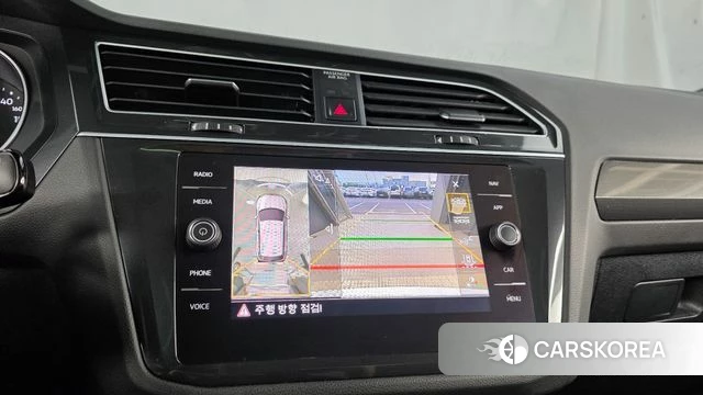 Volkswagen Tiguan second Generation 2020 Белый из Кореи, фото 6