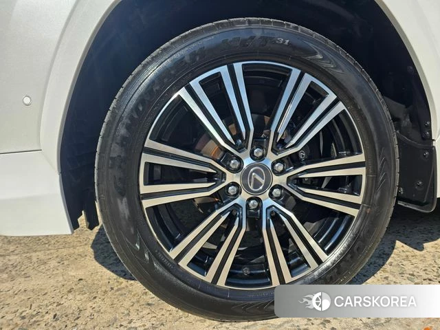 Lexus LX 4th Generation 2025 Жемчужный цвет из Кореи, фото 6