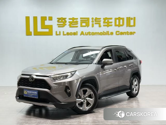 Toyota RAV4 2021 Шампань из Китая, фото 6