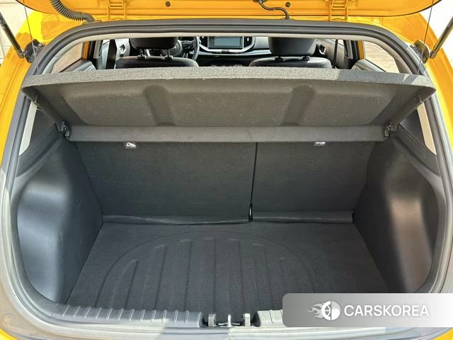 Kia KX1 2022 Желтый из Китая, фото 6