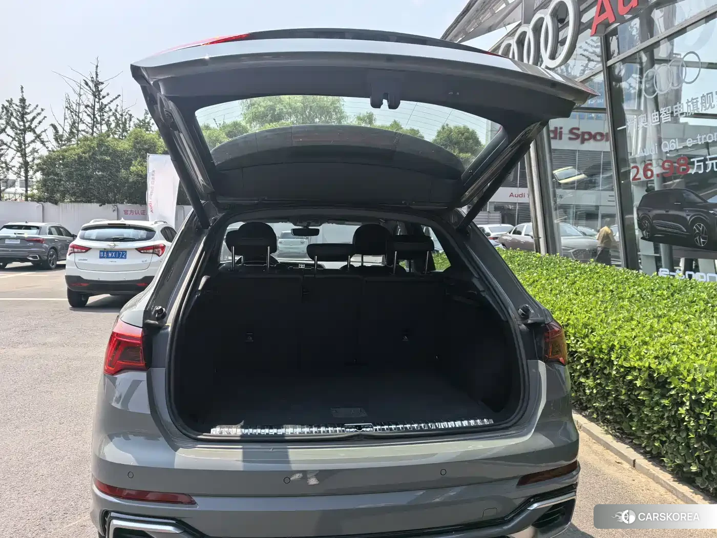 Audi Q3 2024 Silver/gray из Китая, фото 6