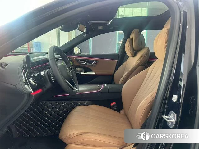 Mercedes-Benz E-Class 2024 Черный из Китая, фото 6