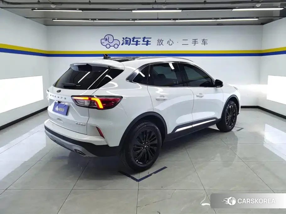 Ford Escape 2024 Белый из Китая, фото 6