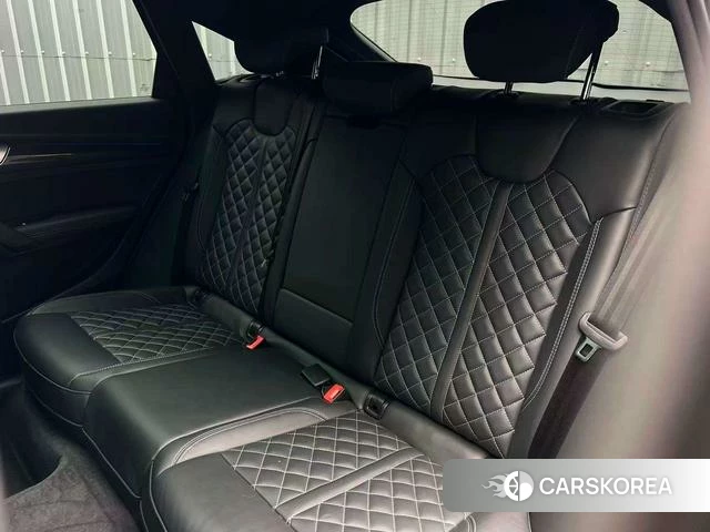Audi Q5L 2022 Белый из Китая, фото 6