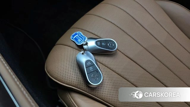 Mercedes-Benz E-Class W214 2026 Белый из Кореи, фото 6