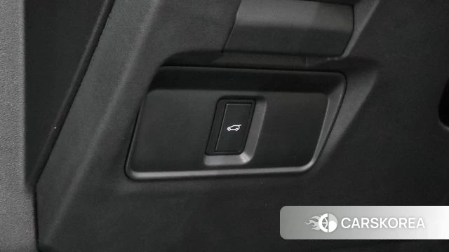 Land Rover Discovery Sports 2nd Generation 2025 Серый из Кореи, фото 6