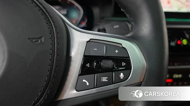 BMW 5 Series (G30) 2023 Светло-серебряный цвет из Кореи, фото 6