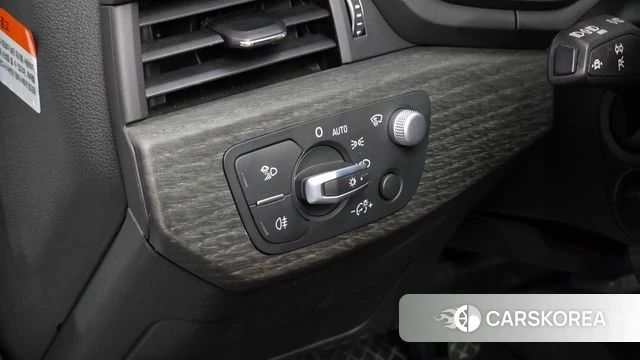 Audi A4 (B9) 2023 Белый из Кореи, фото 6