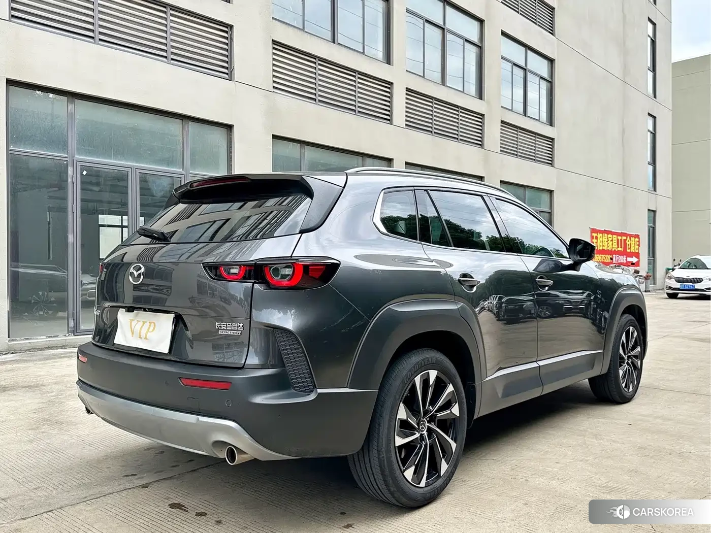 Mazda CX-50 2023 Silver/gray из Китая, фото 6