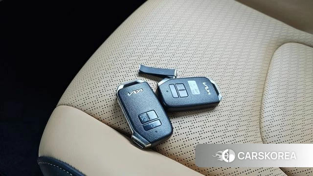 Kia Carnival 4th generation 2022 Белый из Кореи, фото 6
