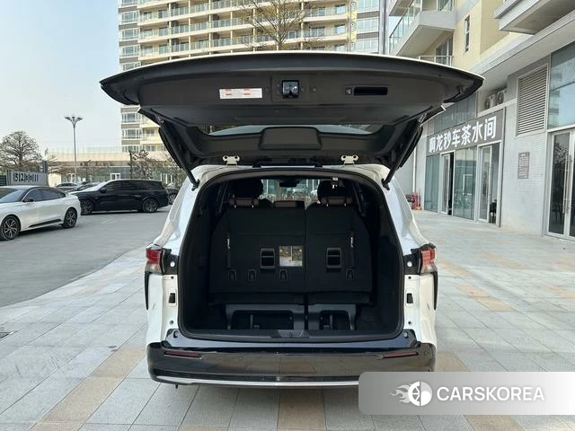 Toyota Sienna 2024 Белый из Китая, фото 6