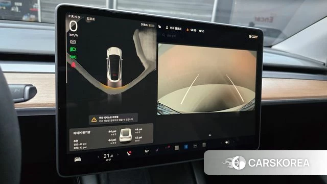 Tesla Model Y 2023 Белый из Кореи, фото 6
