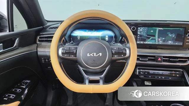 Kia K5 3rd generation 2023 Черный из Кореи, фото 6