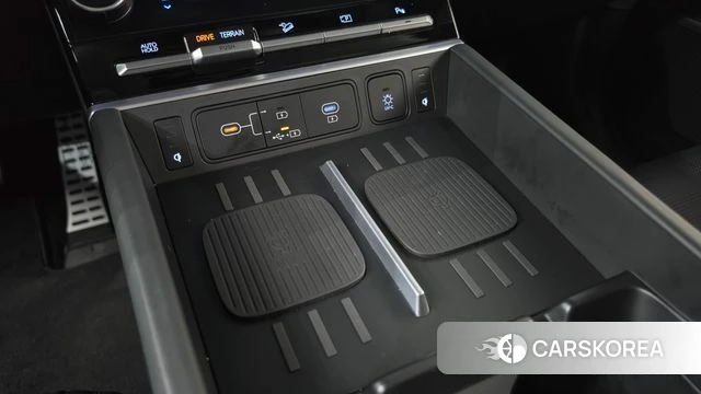 Hyundai Santa Fe (MX5) 2024 Жемчужный цвет из Кореи, фото 6
