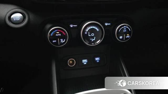 Hyundai Venue 2020 Черный из Кореи, фото 6