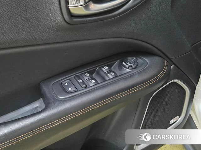 Jeep Compass 2nd Generation id 4513235 из Кореи 6