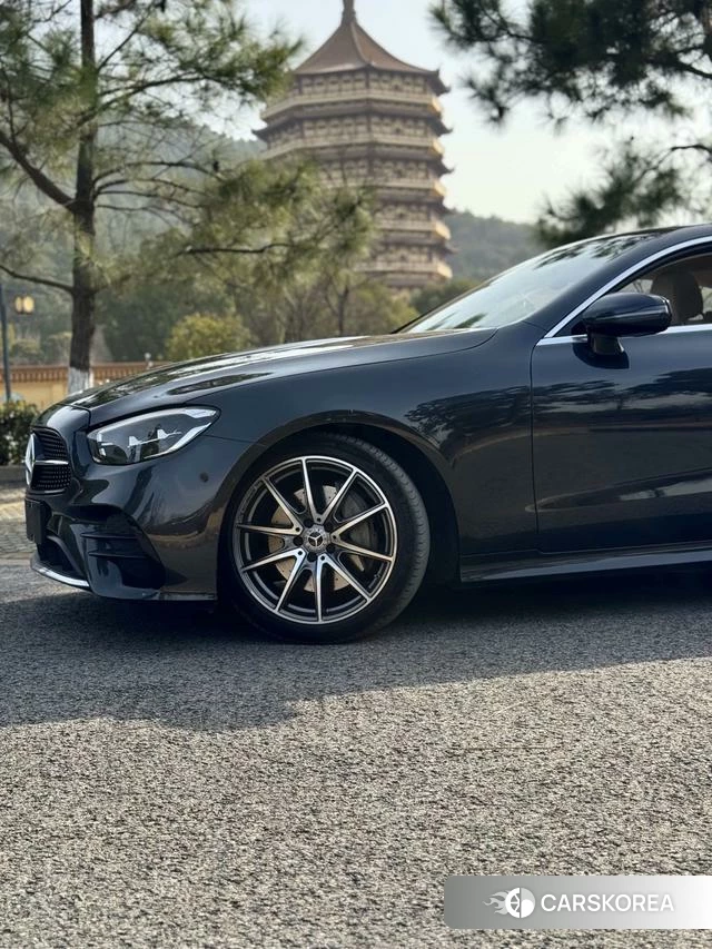 Mercedes-Benz E-Class 2024 Темно-серый из Китая, фото 6