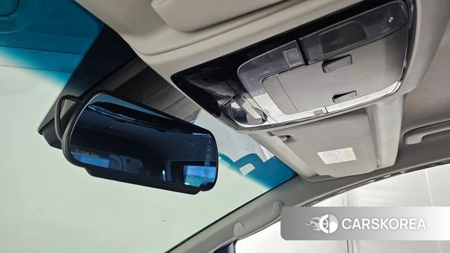 Hyundai Staria 2023 Белый из Кореи, фото 6