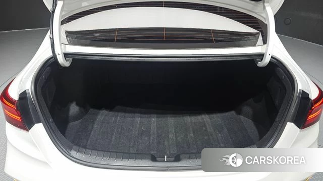Kia The New K3 2nd generation 2024 Белый из Кореи, фото 6