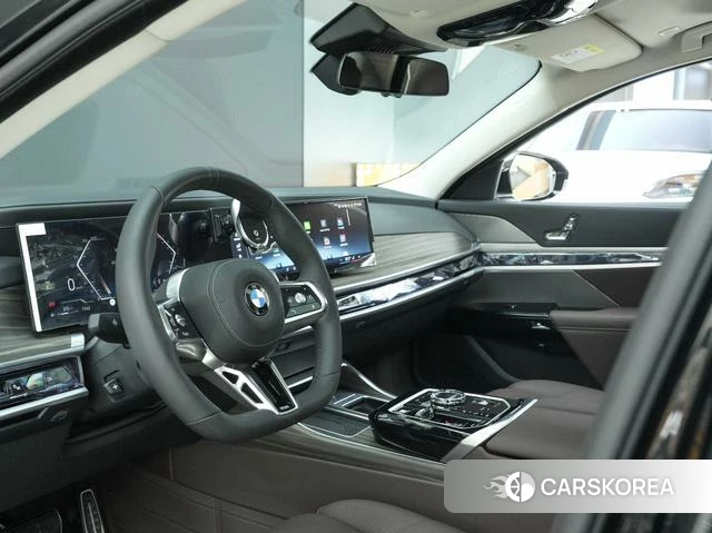 BMW 7 series 2025 Черный из Китая, фото 6