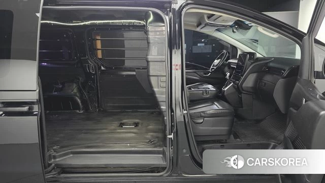 Hyundai Staria 2021 Черный из Кореи, фото 6