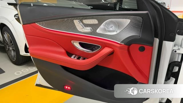 Mercedes-Benz AMG GT 2023 Белый из Кореи, фото 6