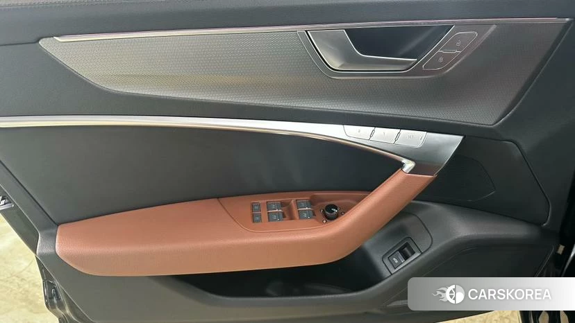 Audi A6 2020 Черный из Китая, фото 6