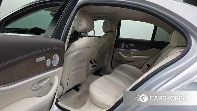 Mercedes-Benz E-Class W213 2020 Серебряный из Кореи, фото 6