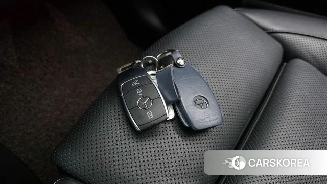 Mercedes-Benz EQA H243 2021 Синий из Кореи, фото 6