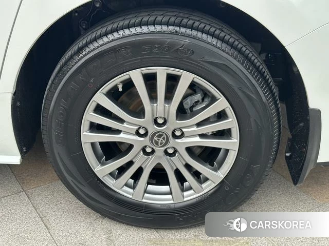 Toyota Sienna 2023 Белый из Китая, фото 6