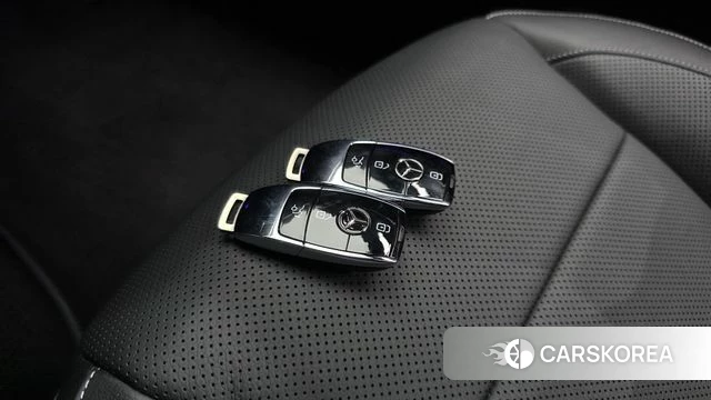 Mercedes-Benz E-Class W213 2023 Белый из Кореи, фото 6