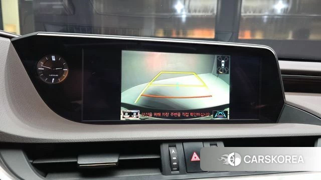 Lexus ES300h 7th generation 2019 Черный из Кореи, фото 6