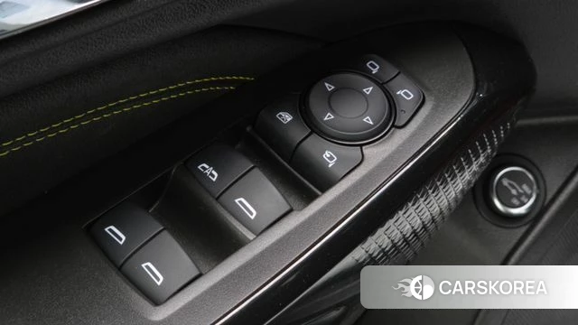 Chevrolet (GM Daewoo) Trax Crossover 2024 Белый из Кореи, фото 6