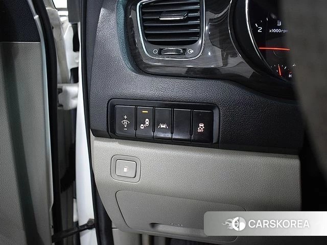 Kia The New Carnival 2018 Белый из Кореи, фото 6