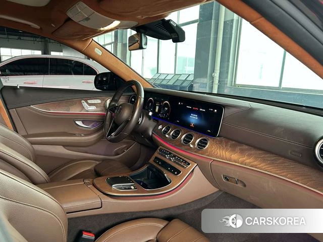 Mercedes-Benz E-Class 2022 Черный из Китая, фото 6