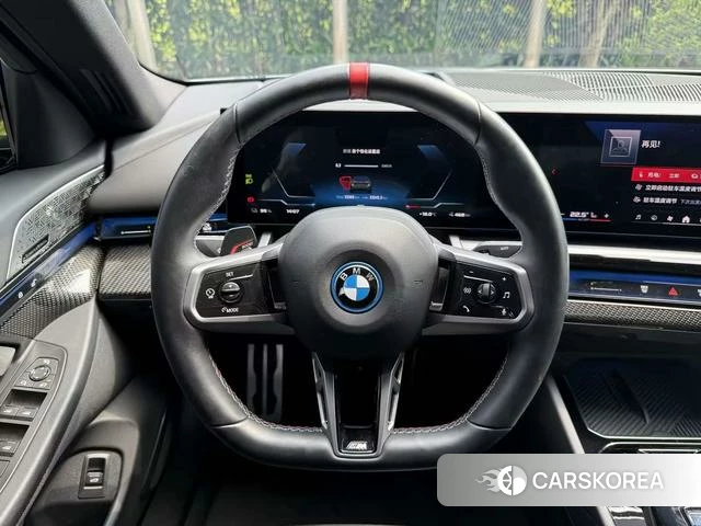 BMW i5 2025 Серебристо-серый из Китая, фото 6