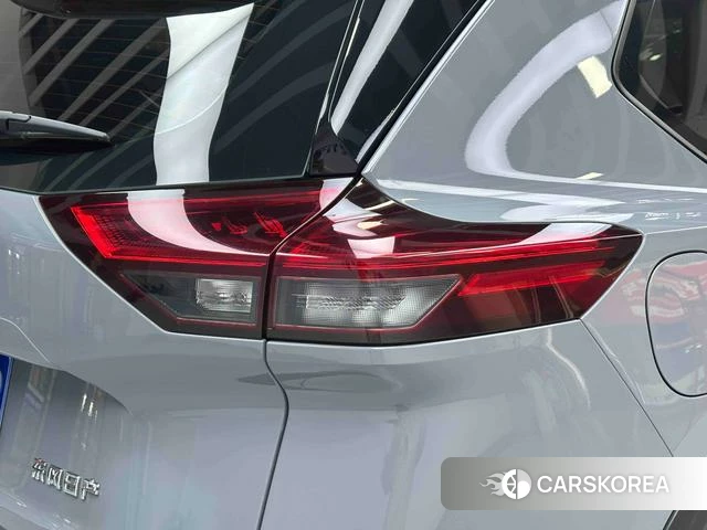 Nissan X-Trail 2021 Темно-серый из Китая, фото 6