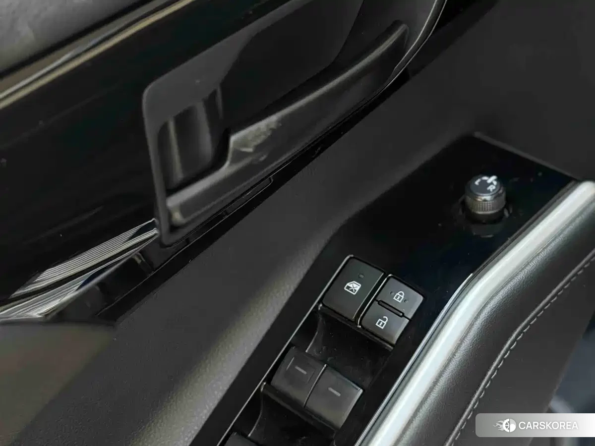 Toyota Crown 2024 Белый из Китая, фото 6