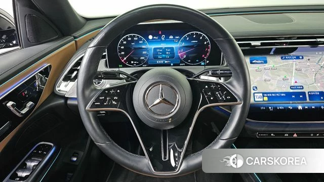 Mercedes-Benz E-Class W214 2024 Черный из Кореи, фото 6
