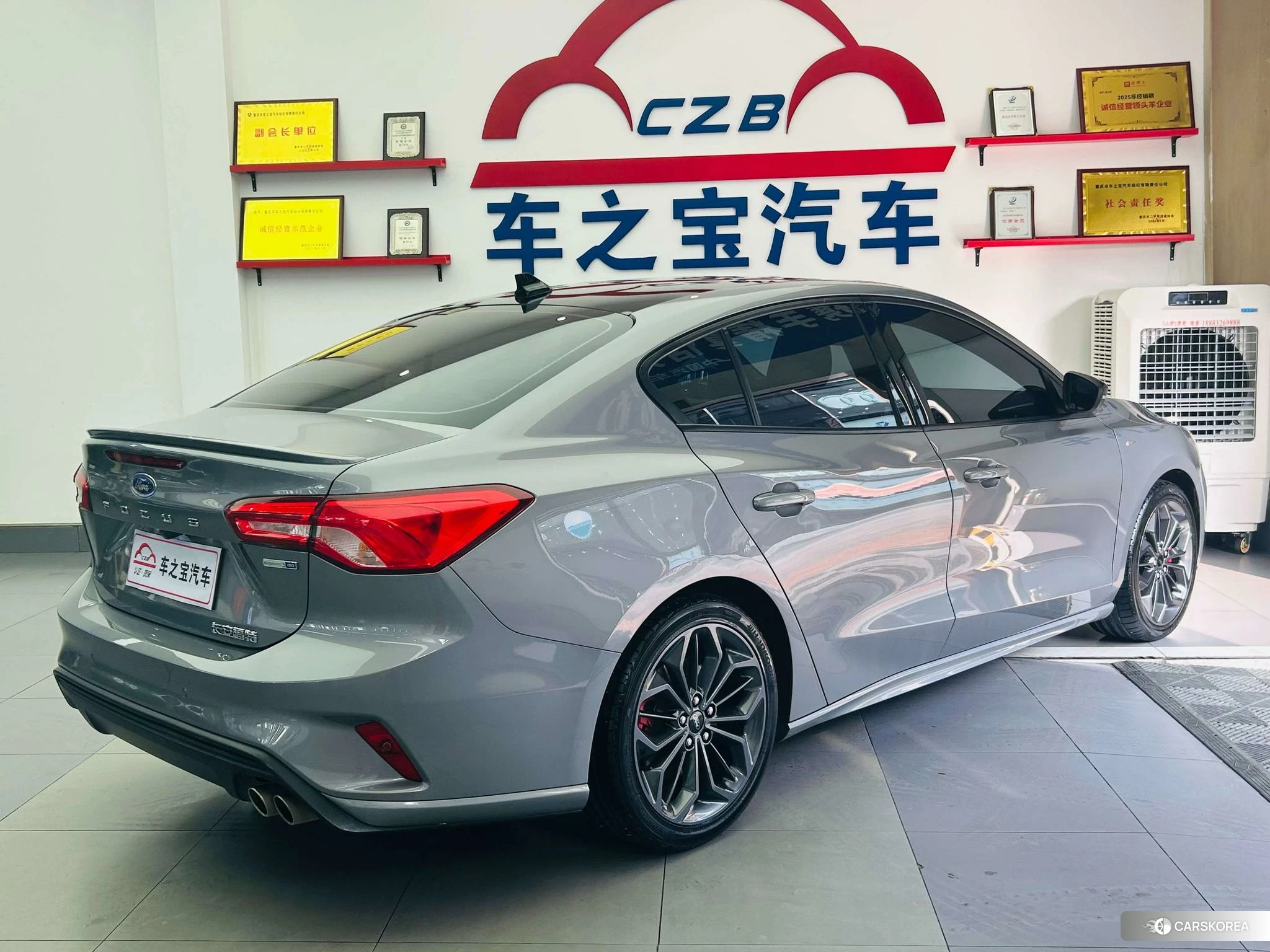Ford Focus 2022 Темно-серый из Китая, фото 6