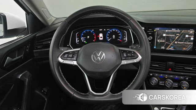 Volkswagen 7th Generation of Jetta 2023 Белый из Кореи, фото 6