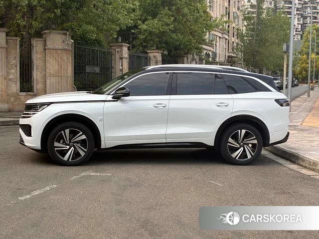 Volkswagen Tavendor 2023 Белый из Китая, фото 6