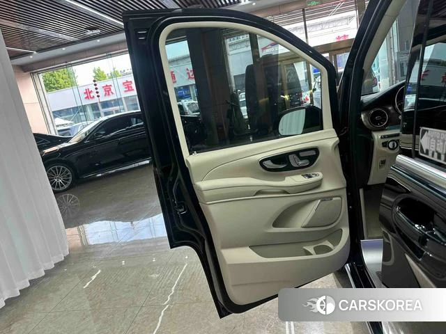 Mercedes-Benz V-Class 2022 Черный из Китая, фото 6
