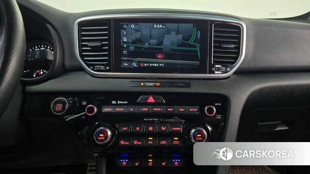 Kia Sportage The Bold 2018 Белый из Кореи, фото 6