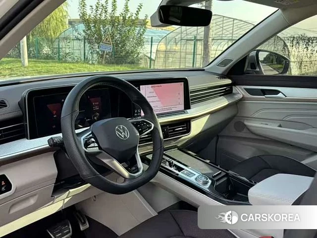 Volkswagen Tavendor 2023 Белый из Китая, фото 6