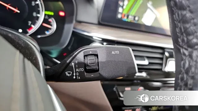 BMW 5 Series (G30) 2018 Белый из Кореи, фото 6