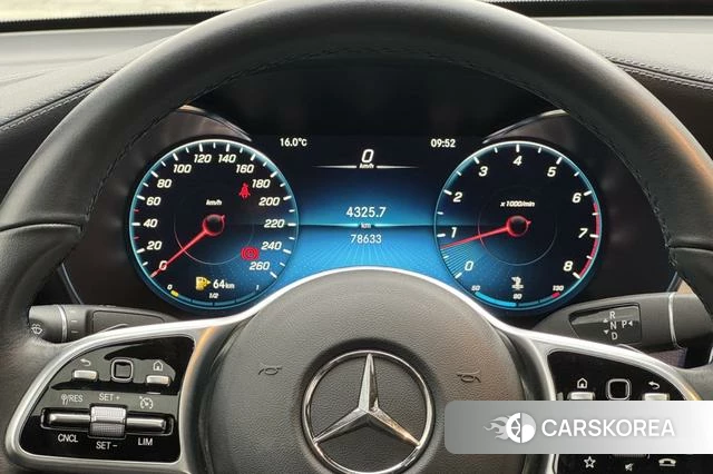 Mercedes-Benz GLC 2021 Белый из Китая, фото 6