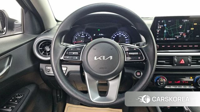 Kia The New K3 2nd generation 2023 Белый из Кореи, фото 6