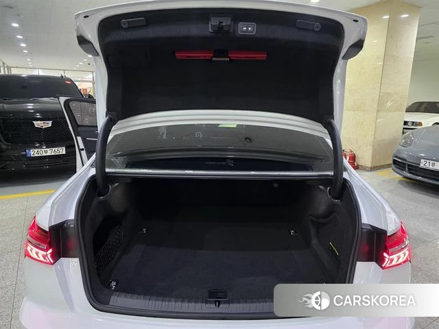 Audi A6 (C8) 2022 Белый из Кореи, фото 6