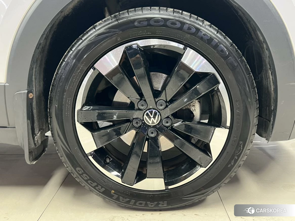 Volkswagen Tacqua 2021 Серебристо-серый из Китая, фото 6